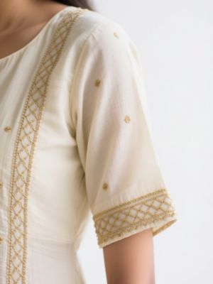 Aari Work on Sleeves in Simple Design